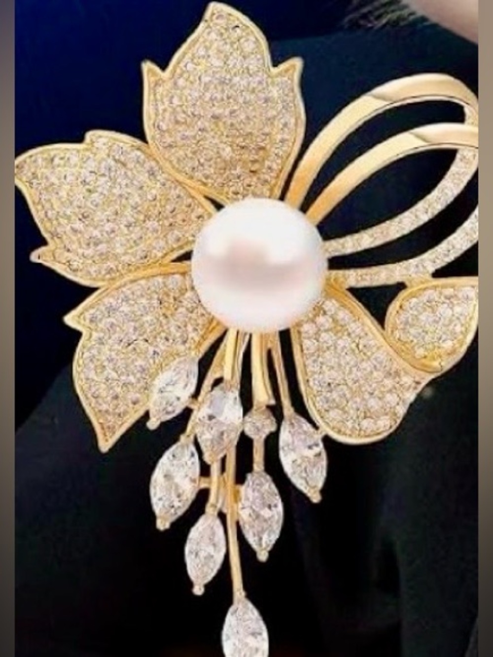 Gold Floral Pearl & Crystal Brooch  Lapel Pin